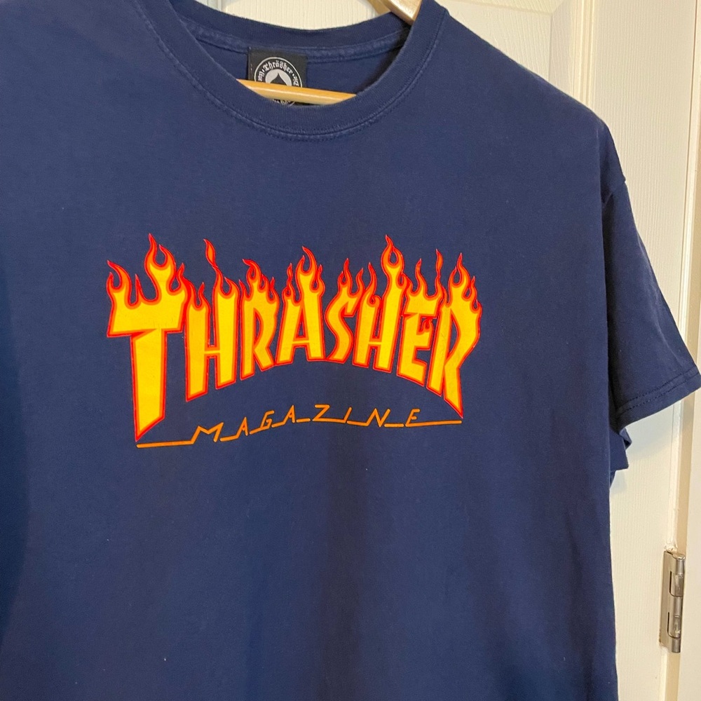 Thrasher Magazine flame logo skating tee sz XL